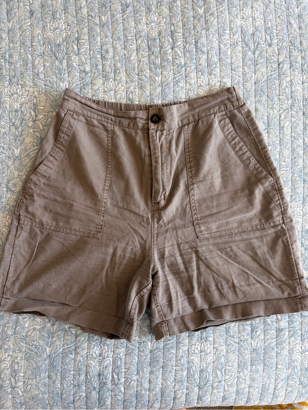 Roots Brown High-Waist Women's Shorts
